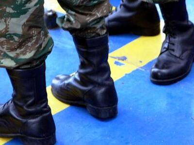 Το Μνημόνιο αποδεκατίζει τις Ένοπλες Δυνάμεις! 