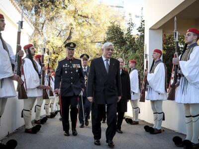 Το μήνυμα του Παυλόπουλου προς τους άνδρ...