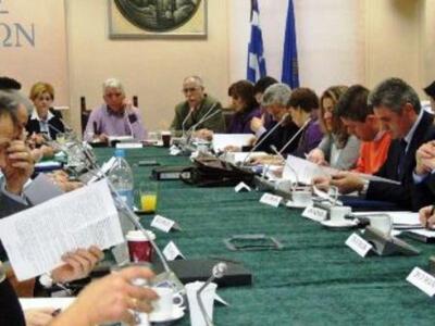 Πάτρα: Συνεχίζεται το απόγευμα η συνεδρί...