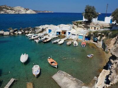 Vogue: Τα ειδυλλιακά ελληνικά νησιά που ...