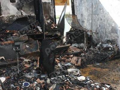 «Στάχτη» έγινε το σπίτι εξαμελούς οικογέ...