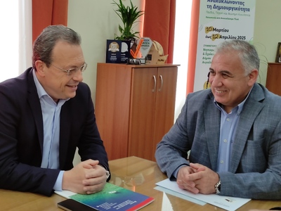 Συνάντηση του Δημάρχου Αιγιαλείας κ.Πανα...