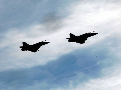 Δεκάδες παραβιάσεις από τουρκικά αεροσκά...