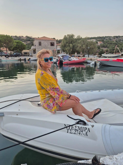 Δέσποινα Μοιραράκη: Κάνει διακοπές στη Λευκάδα