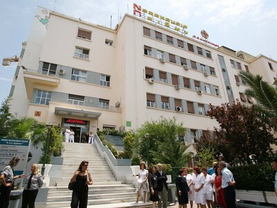 Αποσωληνώθηκαν  τα δίδυμα που νοσηλεύοντ...