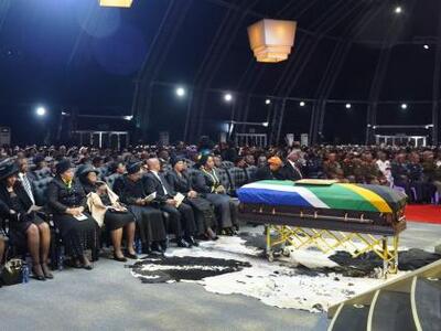 Με κάθε λαμπρότητα το «αντίο» στον Νέλσο...