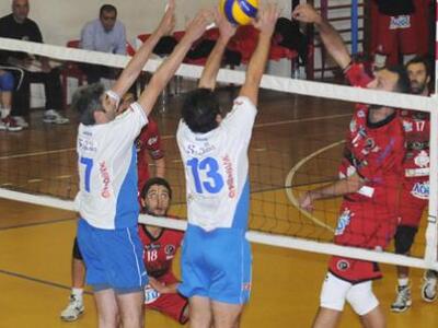 M. Ρουμελιώτης "Διπλός ο στόχος" 