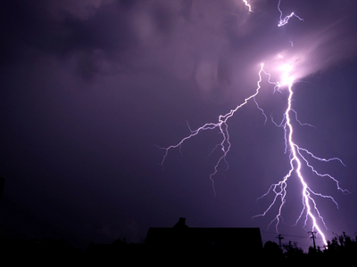 Καιρός: 58.000 κεραυνοί στην Ελλάδα- Πού...