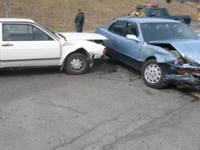 “Στήνουν” τροχαία για να εισπράττουν αποζημιώσεις