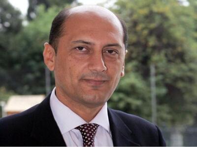 O Πέτρος Μαντούβαλος εθεάθη στην αγορά τ...