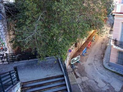 Πάτρα: Κινδυνεύει με κατάρρευση το μικρό...