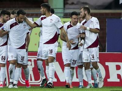 Τριπλό «χτύπημα» η Λάρισα