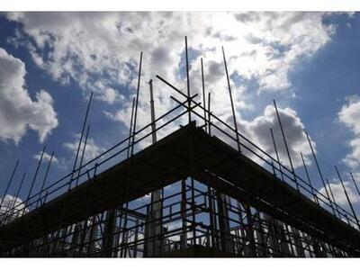 Και νέα πτώση στις οικοδομικές άδειες 