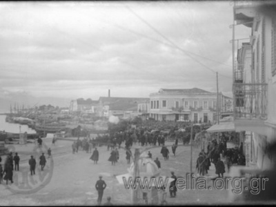 Συγκεντρωμένο πλήθος, 1925 (φωτό Γεώργιο...