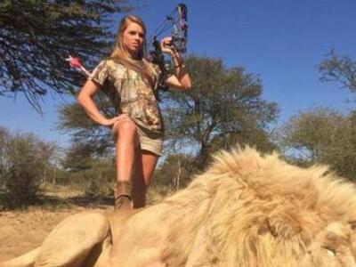 Η πιο "μισητή" μαζορέτα του διαδικτύου 