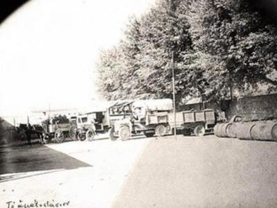 Το αμαξοστάσιο της εταιρείας, 1920