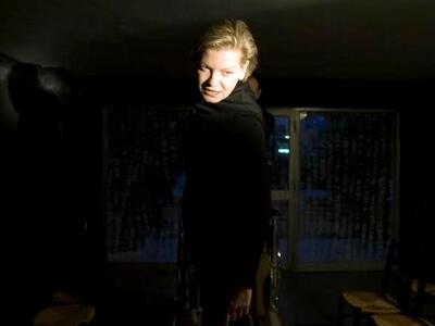 Η παράσταση «Julius» του Κωνσταντίνου Χα...