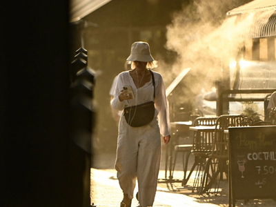 Καιρός: Ενισχυμένοι άνεμοι και άνοδος τη...