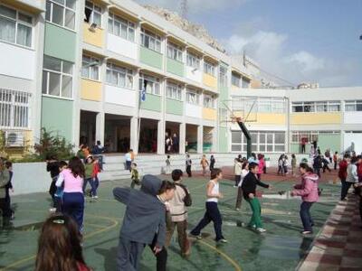 Σοκ στο Αγρίνιο: Άγνωστοι έριξαν ...ναφθ...