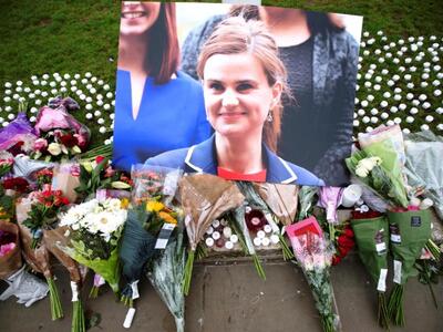 Βρετανία: «Χάνει» έδαφος το Brexit μετά ...