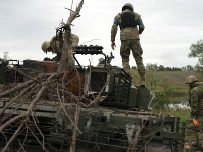 Πόλεμος στην Ουκρανία: Οι Ρώσοι χρησιμοπ...