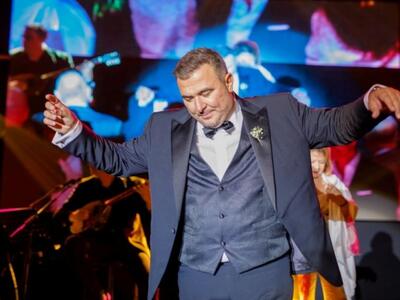 ΝΕΕΣ ΦΩΤΟ από τον γάμο του Αντώνη Ρέμου ...