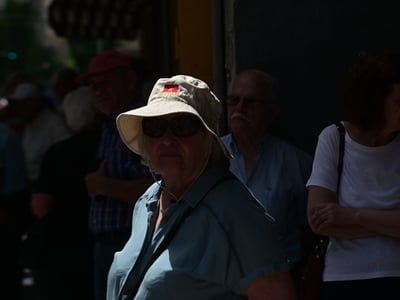 Συνταξιούχοι: Ποιοι θα πάρουν τον Δεκέμβ...