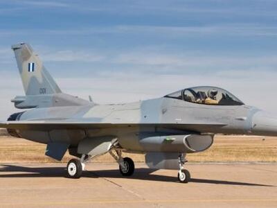 Καναδάς: Συνοδεία... πολεμικών αεροσκαφώ...