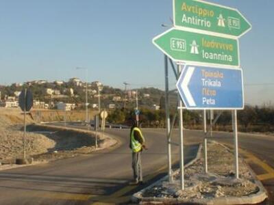Η εγκατάλειψη χαρακτηρίζει το οδικό δίκτ...