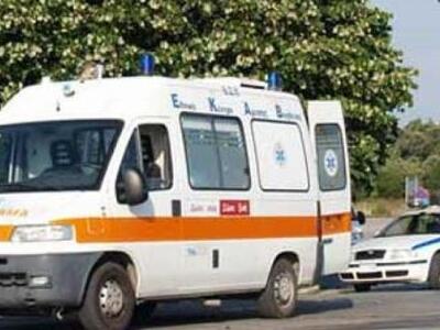 Θολό Ηλείας: Αυτοκίνητο εξετράπη της πορ...