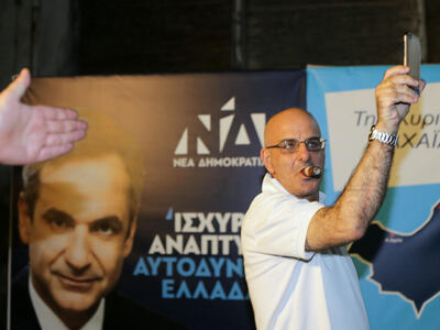 30 κλικ από τη βραδιά των εκλογών στην Πάτρα