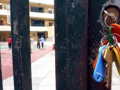 Πρέβεζα: Άγριο ξύλο σε σχολείο - Πλακώθη...