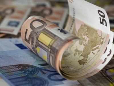 Στα 56,9 δισ. ευρώ οι συνολικές δαπάνες ...