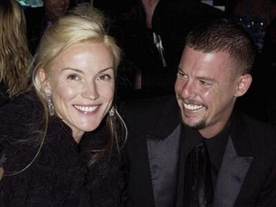 H Daphne Guinness αποκαλύπτει πως γνώρισ...