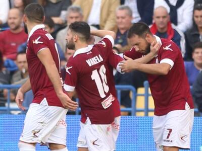 Σουπερλίγκ: Επιστροφή στις νίκες με ανατ...