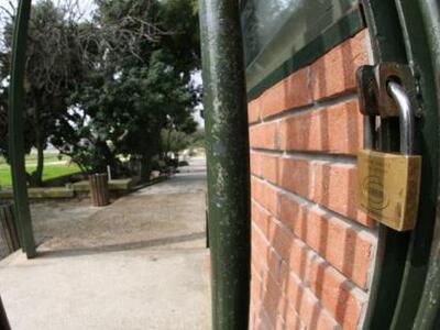 Κλειστοί παρέμειναν σήμερα οι αρχαιολογι...