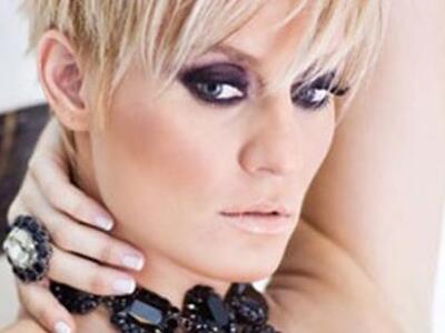 Ελεονώρα Μελέτη:  Όταν πάω σπίτι μου δεν...