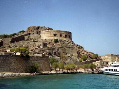 Θέλουν να δώσουν την Σπιναλόγκα σε ιδιώτ...