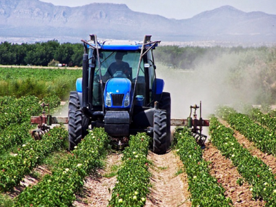 Χατζηδάκης: Οι αγρότες θα λάβουν περισσό...