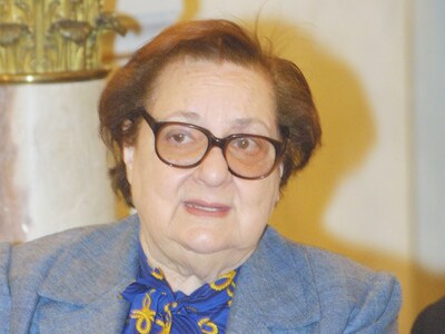 Πέθανε η Ροζίτα Σώκου από κορωνοϊό