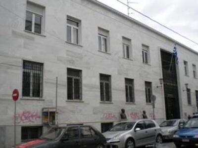 Αμαλιάδα: Διέρρηξαν την Εισαγγελία και τ...