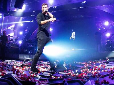 «Αρένα» το μαγαζί που τραγουδά ο Σαμπάνη...