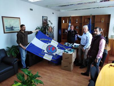  Δωρεά 4.500 μασκών προστασίας στη Γενικ...