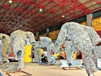 Η νεαρή υπάλληλος που το όνομα της αναφέ...