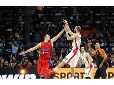 Το τρίποντο - τορπίλη Σπανούλη σε όλες τ...