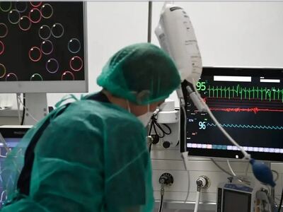 ΕΟΔΥ: 6 νέοι θάνατοι από γρίπη και 140 ε...