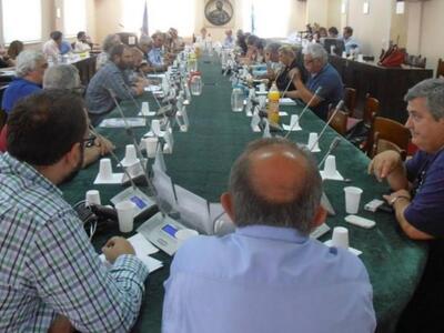 Λαϊκή Συσπείρωση: Ψήφισμα για τα προβλήμ...