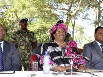 Ορκίστηκε η πρώτη γυναίκα πρόεδρος στη Ν...