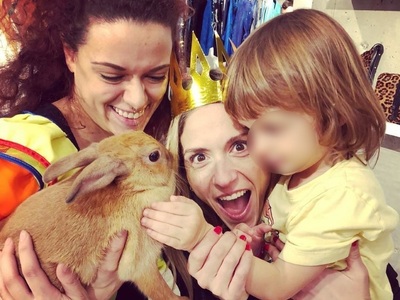 Η Σοφία Καρβέλα έγινε 35 χρονών! ΔΕΙΤΕ Φ...