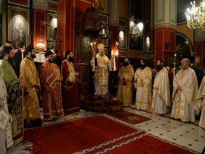Η ακολουθία των Μεγάλων Ωρών των Χριστου...